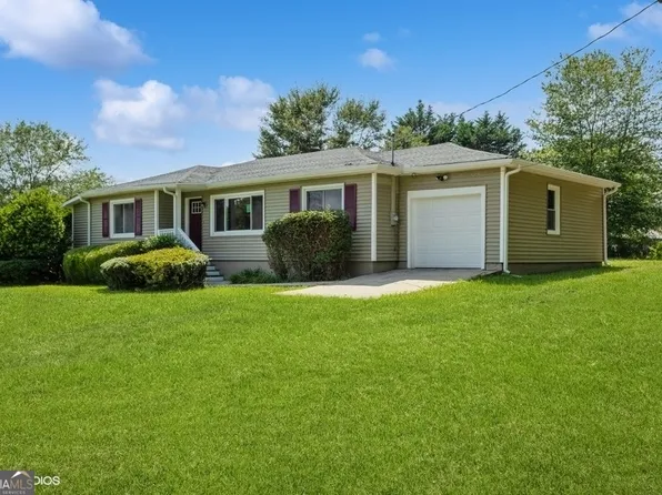 110 Oak Tree Ln, Hartwell, GA 30643