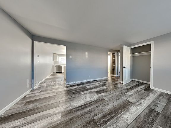 3rd image of 2348 Stace St APT 4