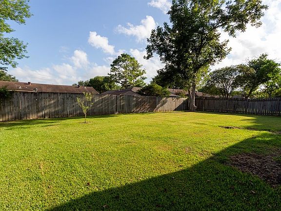 5th image of 2714 Merrimac Dr