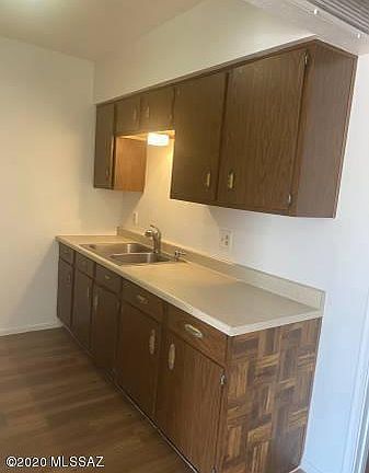 3rd image of 221 W Limberlost Dr