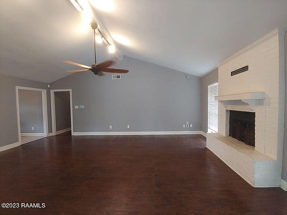 3rd image of 113 Tara Dr