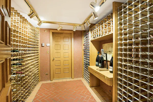 Sold by Centric Property Group | media 20