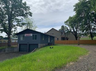 393 NW Loop Rd, White Salmon, WA 98672