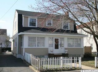 45 Chestnut St, Red Bank, NJ 07701