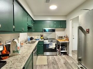 163 Lakeshore Dr #A28, Lexington, KY 40502