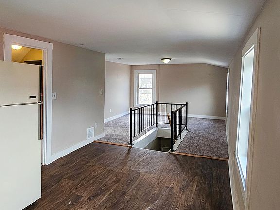 4th image of 29 Beech St APT C
