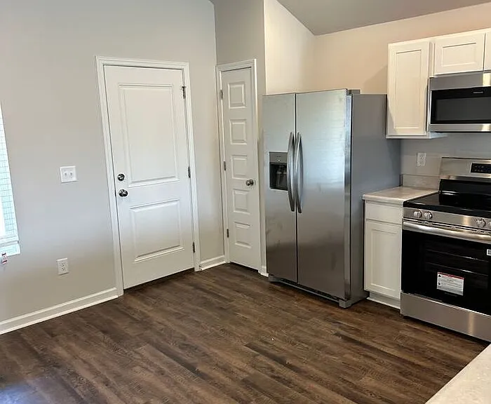 2260 W Middlebrooke Xing — Photo 16