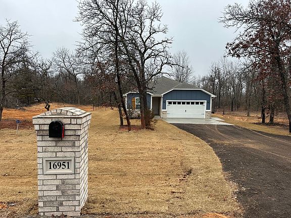 3rd image of 16951 Buck Cir