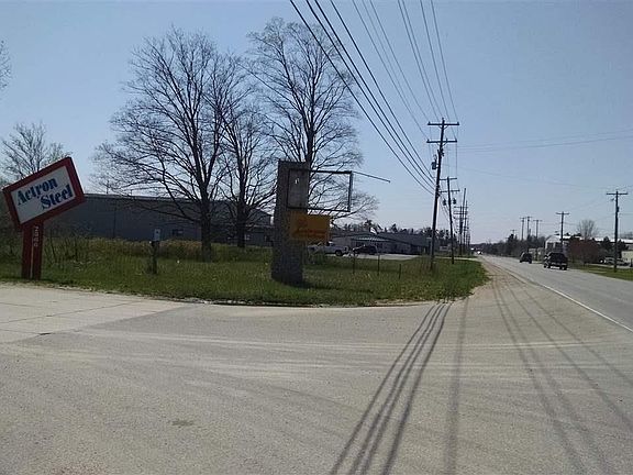 3rd image of 2900 Cass Rd