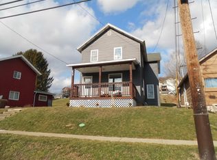 836 Jackson St, Reynoldsville, PA 15851