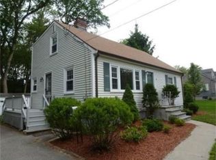 19 Dunster Rd, Bedford, MA 01730