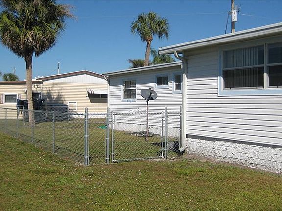 2nd image of 111 Chisholm Trl