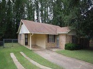 2313 Carson Cir, Magnolia, AR 71753
