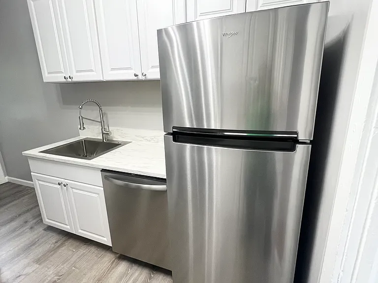 1411 Leigh St #4B — Photo 9