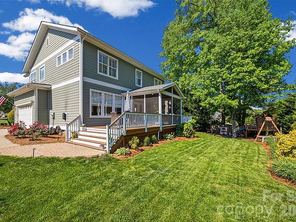 2nd image of 138 Misty Woods Dr