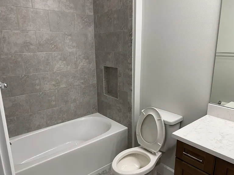 4685 Estates Cir — Photo 39