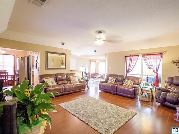 2nd image of 408 Colette Ct
