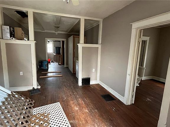 3rd image of 4518 Virginia Ave