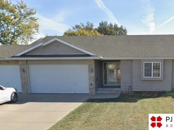 9203 S 17th St, Bellevue, NE 68147