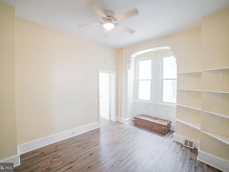 2427 E Allegheny Ave #1 — Photo 9