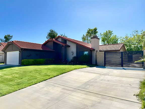 5th image of 37133 Dawson Dr