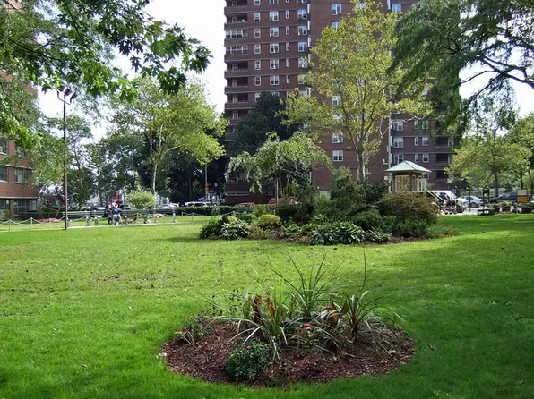 455 Fdr Drive image 1 of 4