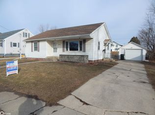 1610 14th Ave, Eldora, IA 50627