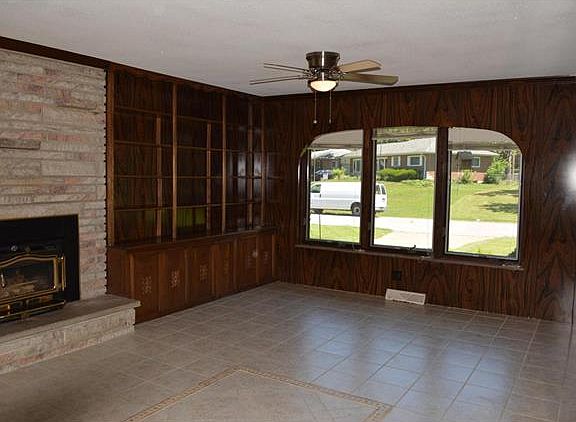 5th image of 8859 Glen Rose Dr