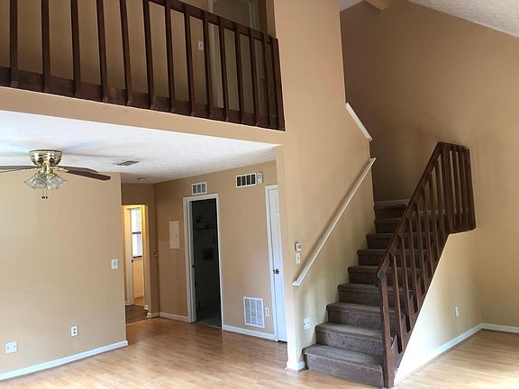 Downstairs Greatroom - Stairs to upstairs Hallway