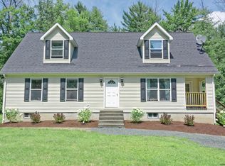 110 Hogarty Rd, Averill Park, NY 12018