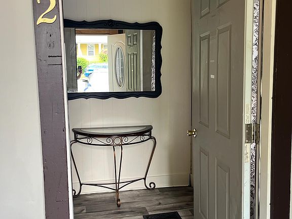 3rd image of 26 High St #2