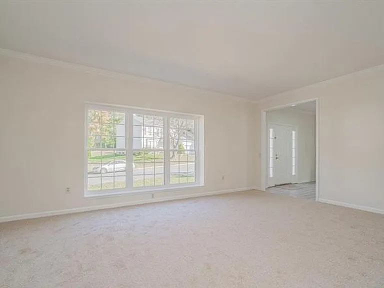 13116 Holly Leaf Ct — Photo 4