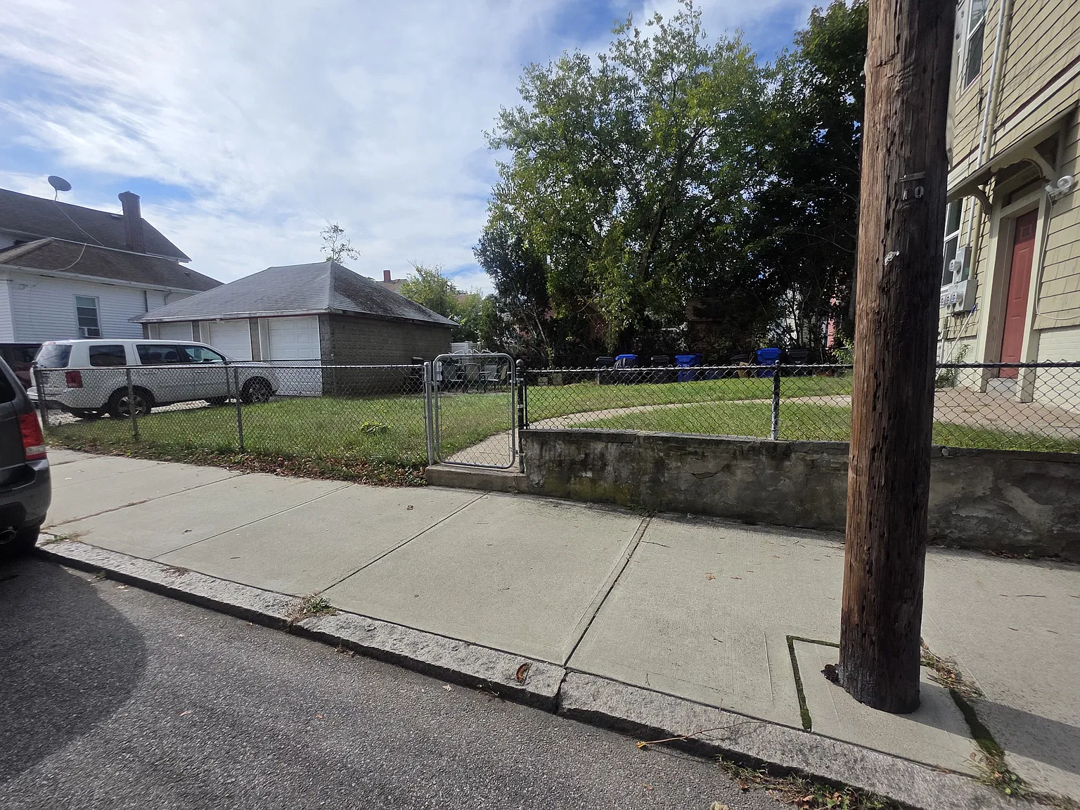 175-177 Walcott St — Photo 2