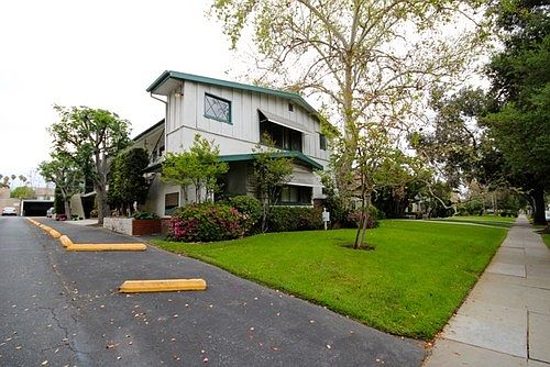 2nd image of 703 E Villa St APT 2