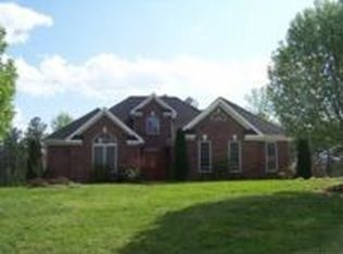 2 Kensington Ct, Granite Falls, NC 28630