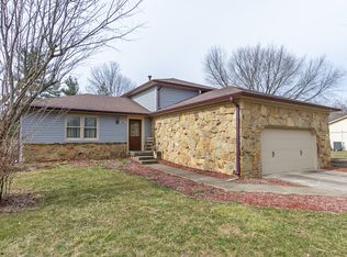 414 San Carlos Dr, Greenwood, IN 46142