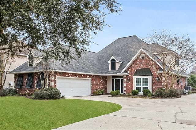 1st image of 27 Muirfield Dr