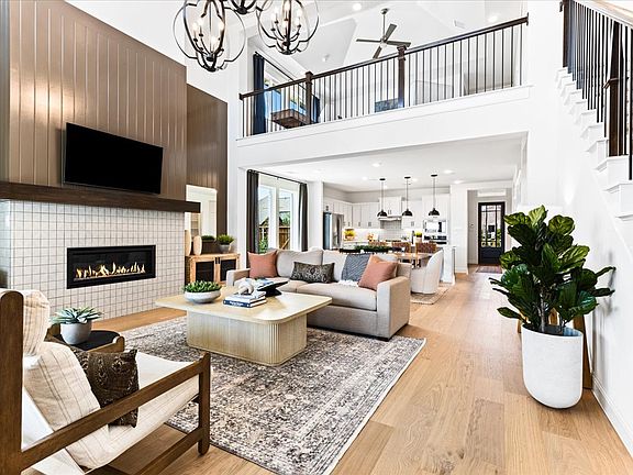 01_Richardson Representative Photo