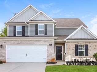108 Oliver Dr, Locust Grove, GA 30248