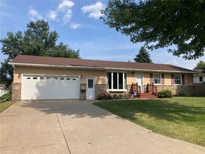 1402 H Ave, Vinton, IA, 52349