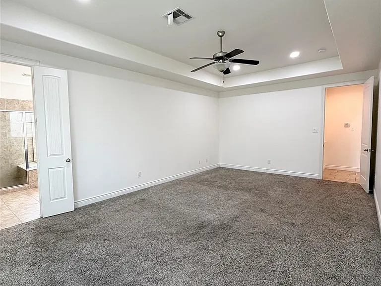 6515 Sterling Shores Ln — Photo 15