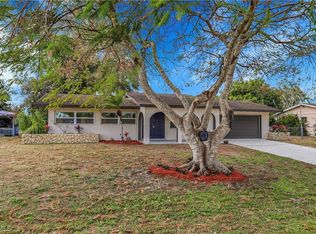 203 Lowry Ave, Lehigh Acres, FL 33936