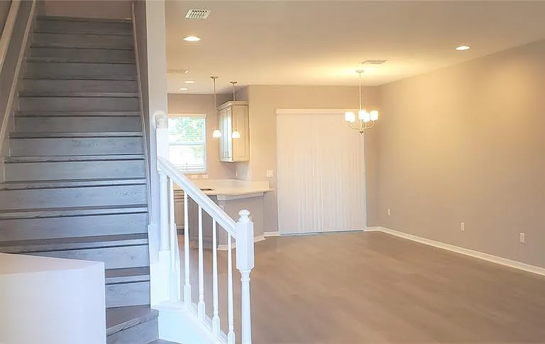 29821 Southwell Ln — Photo 13