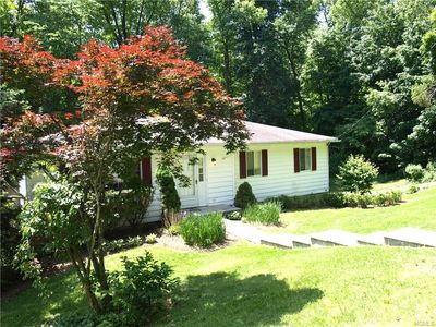 12 Lakeside Dr, Yorktown Heights, NY, 10598
