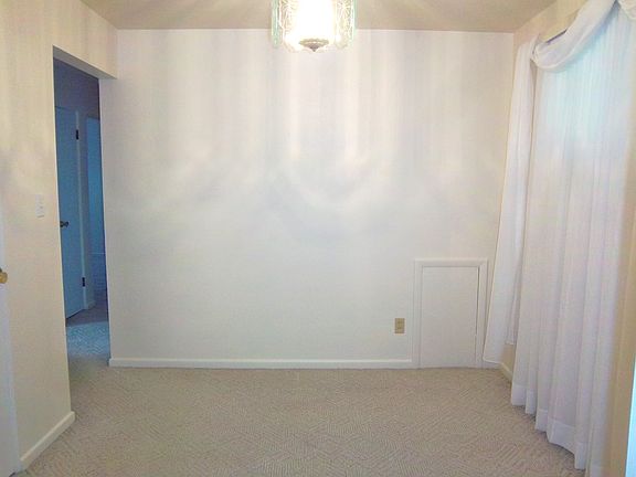 5th image of 1107 Barone Dr