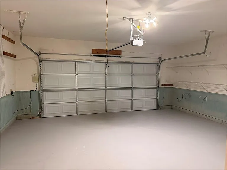 325 North Ct — Photo 18