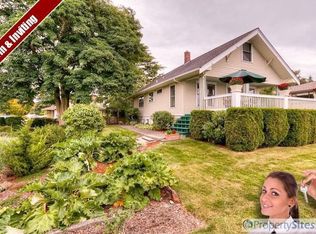 227 SW 185th St, Normandy Park, WA 98166