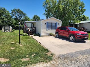 14121 Zinnia Dr, Hagerstown, MD 21742