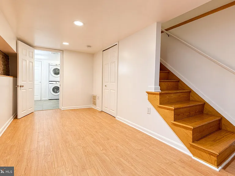 1608 S Hanover St — Photo 16