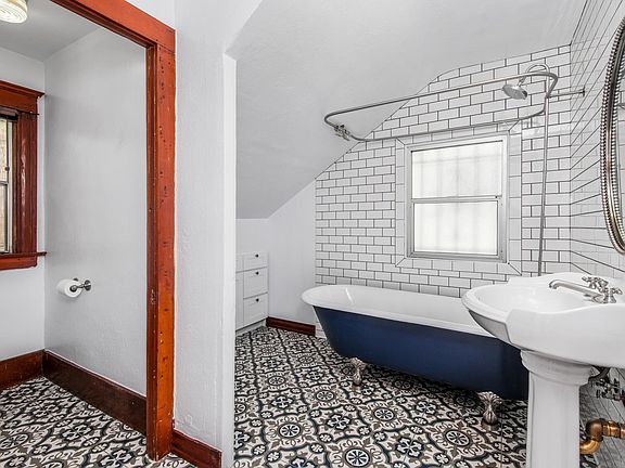 3rd image of 1150 Echo Park Ave #A